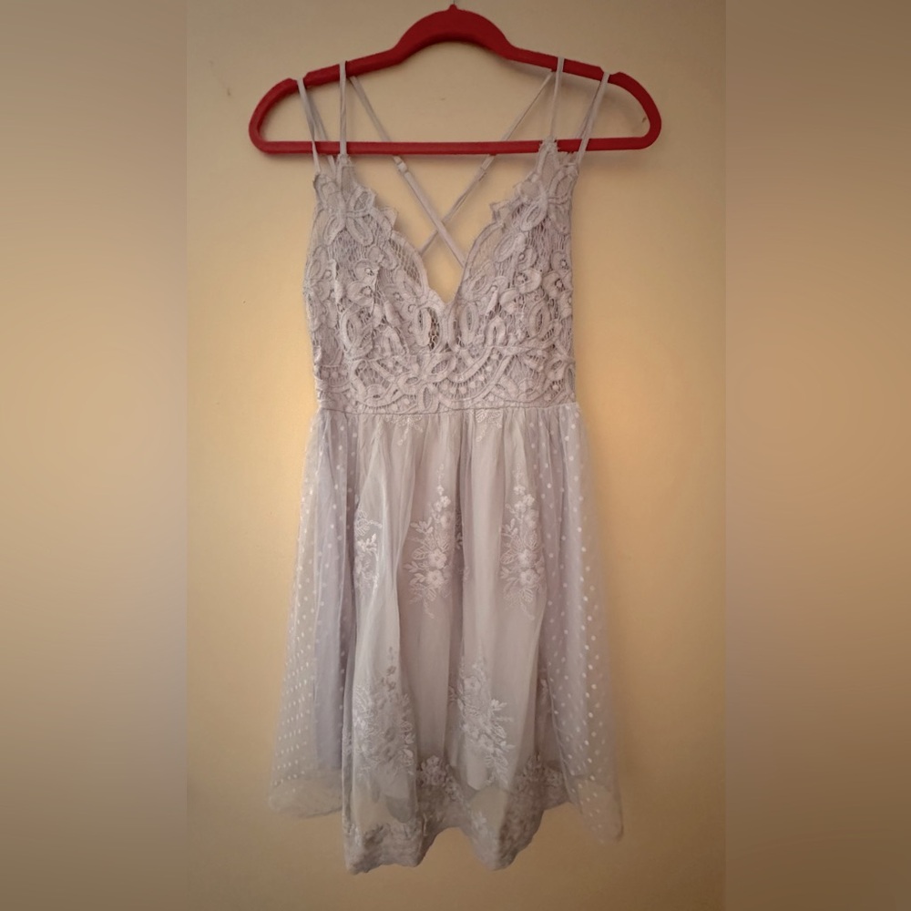 Magnolia Boutique NWOT- lavender lace dress Small